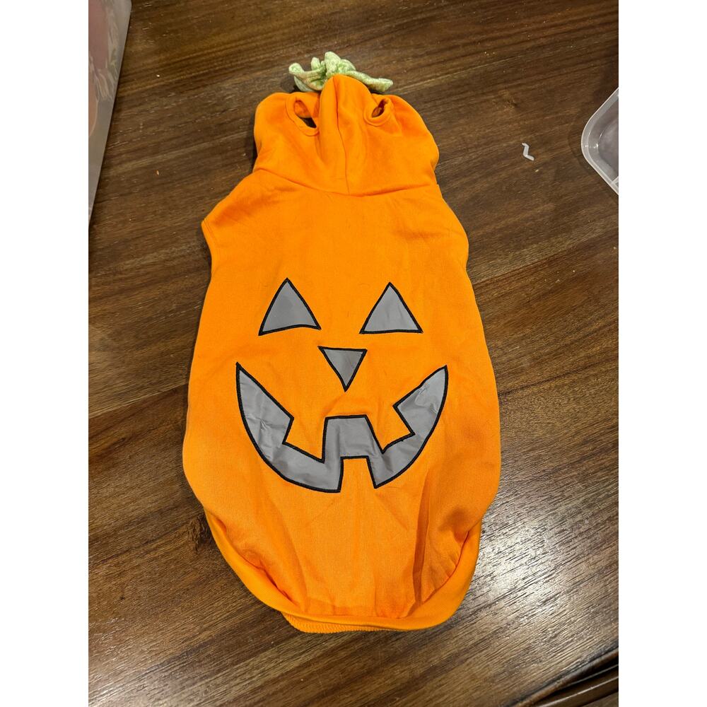Dog Costume / Pumpkin / Halloween Costume / size M / EUC